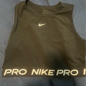 Nike Pro Black and White Athletic set
